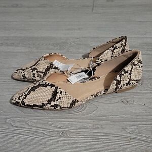 Old navy snake print flats